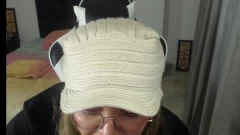 samy_vsn online show from February 2025 11:42:01 PM