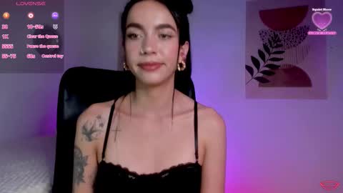 Snapshot of samylewis4_20 chatting on February 2026 05:44:02 AM sammy online show from February 2026 05:44:02 AM