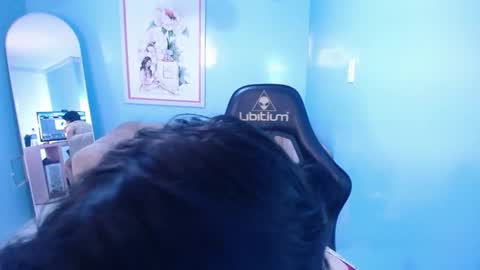 samythomas_t online show from December 2025 02:42:02 AM