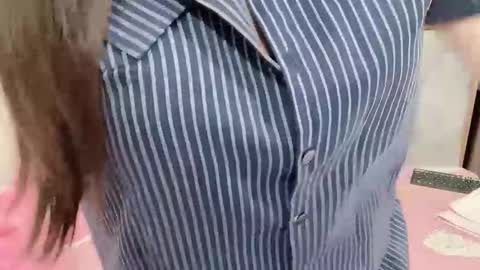 sanami_sian_ online show from September 2025 01:07:02 AM