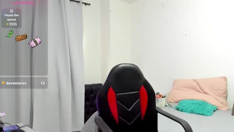 Sanddi  online show from February 2025 08:29:02 PM