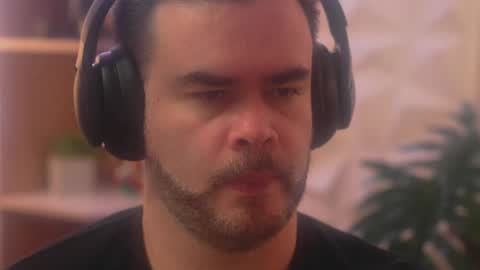 Sanders online show from January 2026 03:43:02 AM