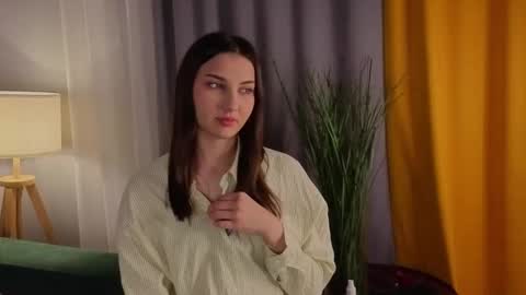 Snapshot of sandili chatting on November 2025 01:11:01 AM Isabel but you can call me Bella online show from November 2025 01:11:01 AM