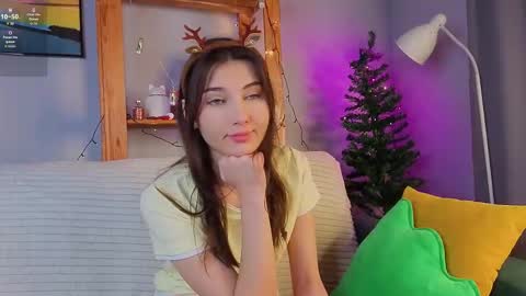 Snapshot of sandili chatting on December 2025 01:36:01 AM Isabel but you can call me Bella online show from December 2025 01:36:01 AM