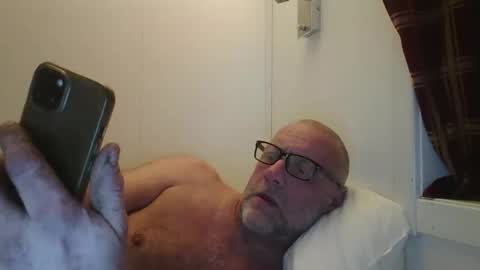 Snapshot of sandnesrune523 chatting on February 2026 05:48:01 AM sandnesrune523 online show from February 2026 05:48:01 AM