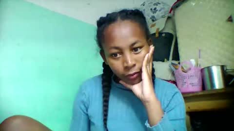 sandra1253099 online show from October 2025 06:13:02 PM