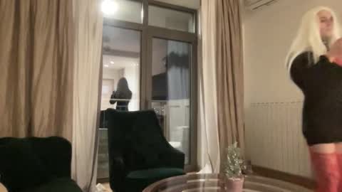 sandra22612 online show from January 2026 06:01:01 PM