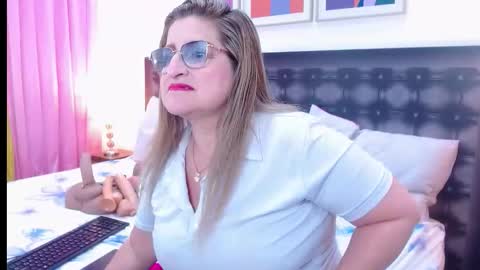 SANDRA online show from January 2026 10:54:02 AM