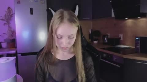 Snapshot of sandra_buika chatting on May 2026 07:43:02 PM Sandra Lillys Page online show from May 2026 07:43:02 PM