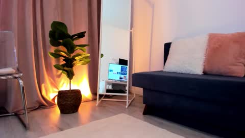 sandra jo online show from October 2025 06:24:02 AM