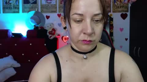 sandraossa online show from February 2026 07:35:01 PM