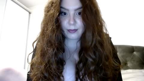 Sandra online show from February 2025 04:37:01 PM