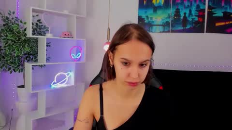 Snapshot of sandrazoe chatting on November 2025 03:20:01 AM San online show from November 2025 03:20:01 AM