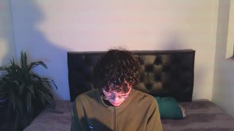 Snapshot of sandro_vitali chatting on September 2025 05:53:02 AM sandro_vitali online show from September 2025 05:53:02 AM