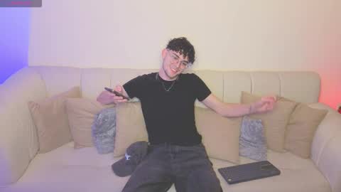 Snapshot of sandro_vitali chatting on October 2025 10:09:01 PM sandro_vitali online show from October 2025 10:09:01 PM