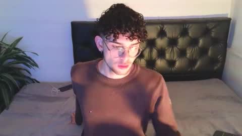 Snapshot of sandro_vitali chatting on October 2025 05:41:01 AM sandro_vitali online show from October 2025 05:41:01 AM