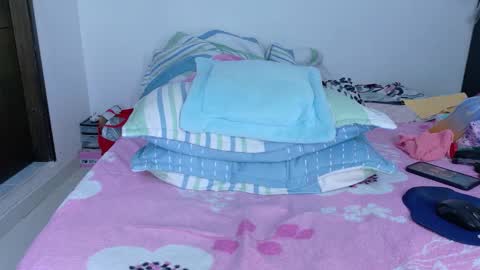 sandy online show from September 2025 07:59:02 PM