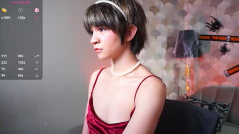 Snapshot of sandzu_ chatting on November 2025 08:44:01 PM Viola online show from November 2025 08:44:01 PM