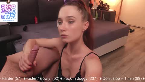 Sansa and Alex online show from November 2025 07:20:01 AM