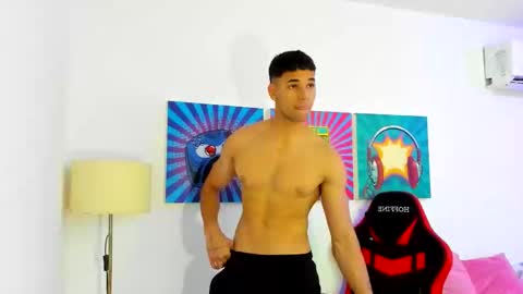 Snapshot of santana_maximo chatting on February 2026 12:37:01 PM Maximo Santana online show from February 2026 12:37:01 PM