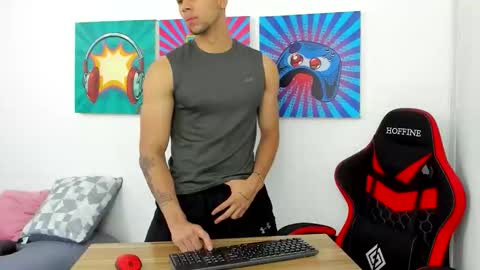 Maximo Santana online show from March 2026 12:38:02 PM