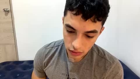 Snapshot of santi36rt chatting on May 2026 11:21:02 PM santi36rt online show from May 2026 11:21:02 PM