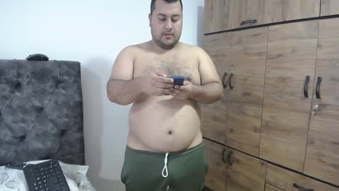 Snapshot of santi_hothot chatting on September 2025 07:30:01 PM Santiago online show from September 2025 07:30:01 PM