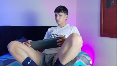 santi online show from June 2026 12:05:02 PM