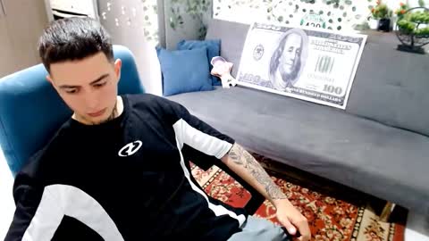 santi_ss online show from February 2026 02:45:01 PM