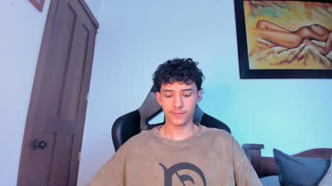 Snapshot of santi_twink19 chatting on September 2025 11:37:02 AM santi_twink19 online show from September 2025 11:37:02 AM