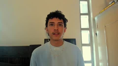 Snapshot of santi_twink19 chatting on October 2025 04:59:01 PM santi_twink19 online show from October 2025 04:59:01 PM