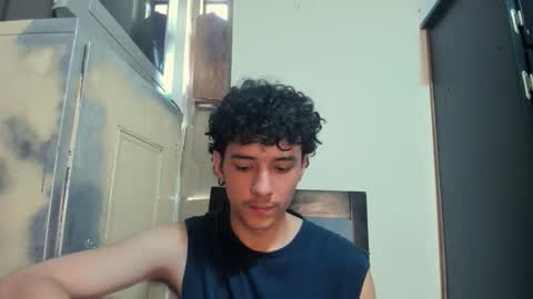 santi_twink19 online show from November 2025 07:57:02 PM