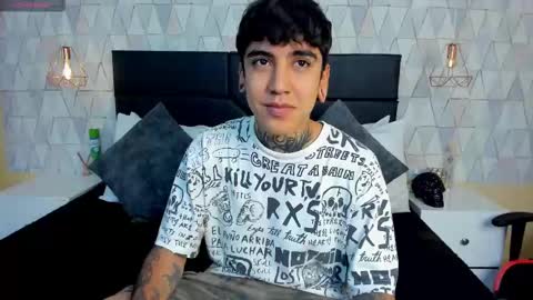 SantiAbader online show from November 2025 12:04:01 PM