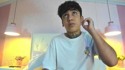 SantiAbader online show from November 2025 12:18:01 PM