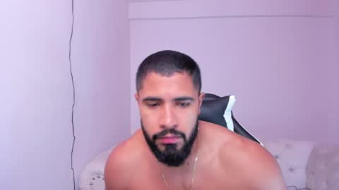 santiago_huntt online show from February 2025 12:28:01 PM