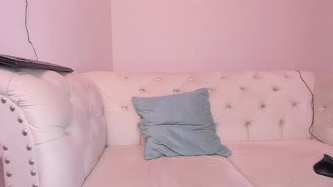 santiago_huntt online show from February 2025 02:33:01 PM