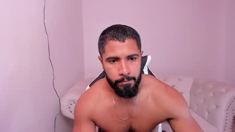 santiago_huntt online show from February 2025 12:36:01 PM