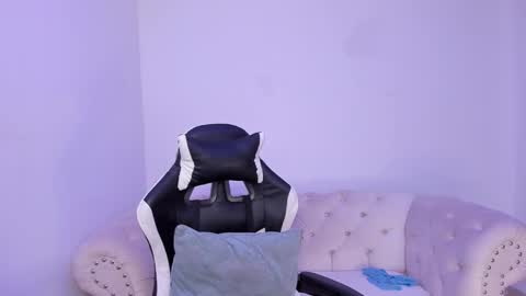 santiago_huntt online show from November 2025 12:59:03 PM