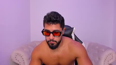 santiago_huntt online show from March 2026 01:27:02 PM