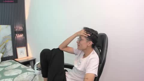 santiago_russo18 online show from February 2026 08:27:01 PM