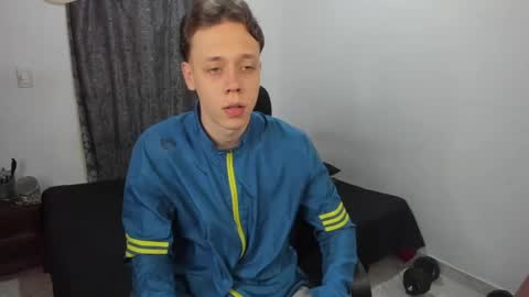 Julius Novachrono  online show from April 2026 10:23:02 PM