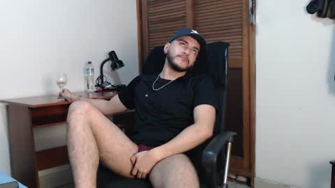 santiexxx online show from October 2025 04:42:01 AM