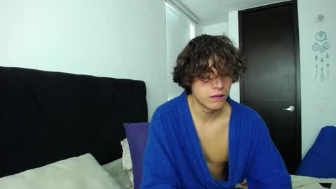 Santii online show from December 2024 04:53:02 PM