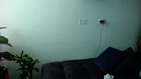 Santii online show from December 2024 02:01:01 PM