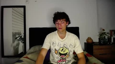 Santii online show from December 2024 11:38:02 PM