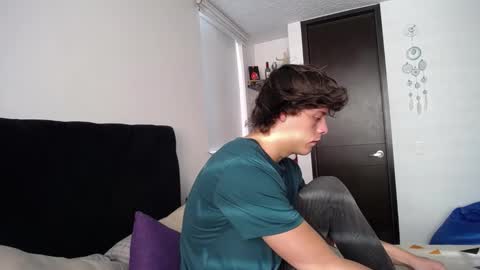 Santii online show from February 2025 01:03:02 PM