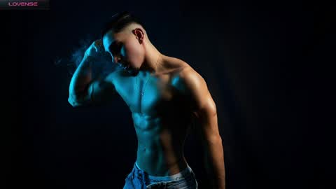 Santiago Seans online show from April 2026 01:00:02 PM