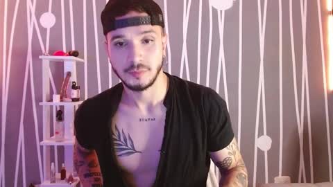 Santy Torres online show from February 2025 02:55:02 AM