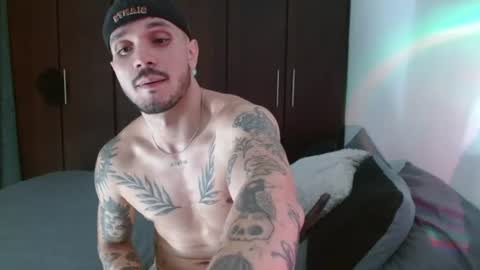 Snapshot of santti_torres chatting on June 2026 02:05:01 AM Santy Torres online show from June 2026 02:05:01 AM