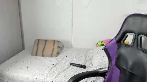 Snapshot of santy7u7 chatting on December 2024 04:29:02 PM Mr. Santiago online show from December 2024 04:29:02 PM